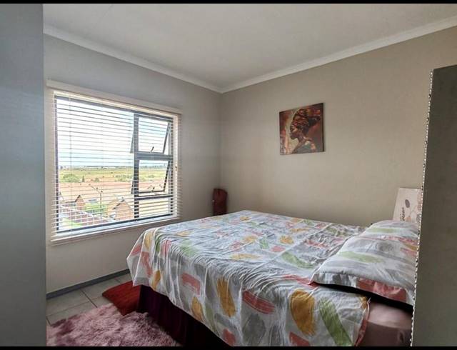 2 BEDROOM APARTMENT FOR SALE IN WITPOORTJIE